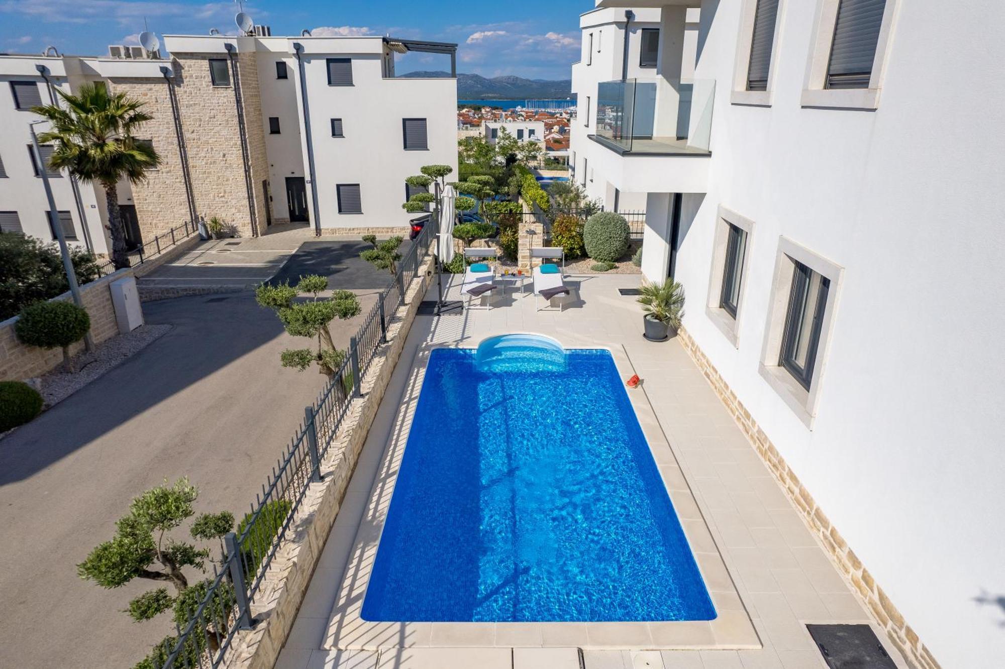 Luxury Apartment Hyperion With Private Pool And Garden 穆泰尔岛 外观 照片